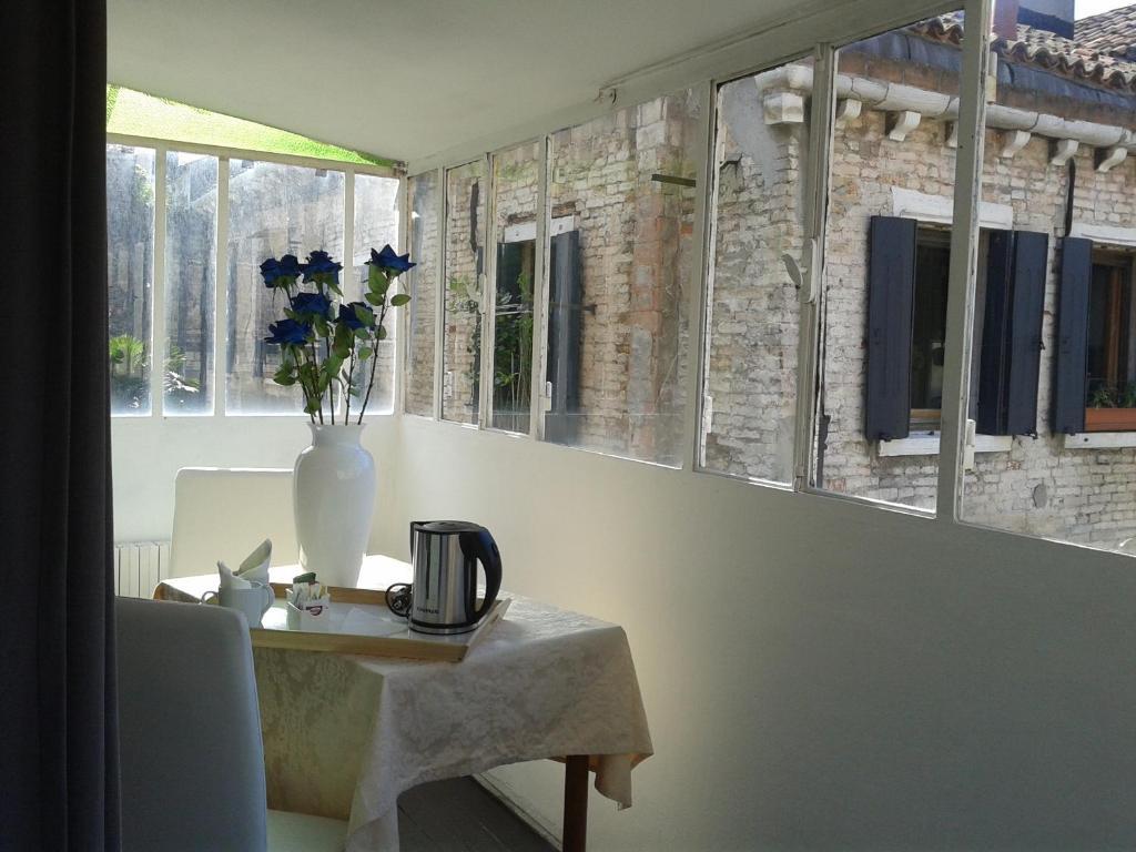Nuova Residenza Laguna Venedig Zimmer foto